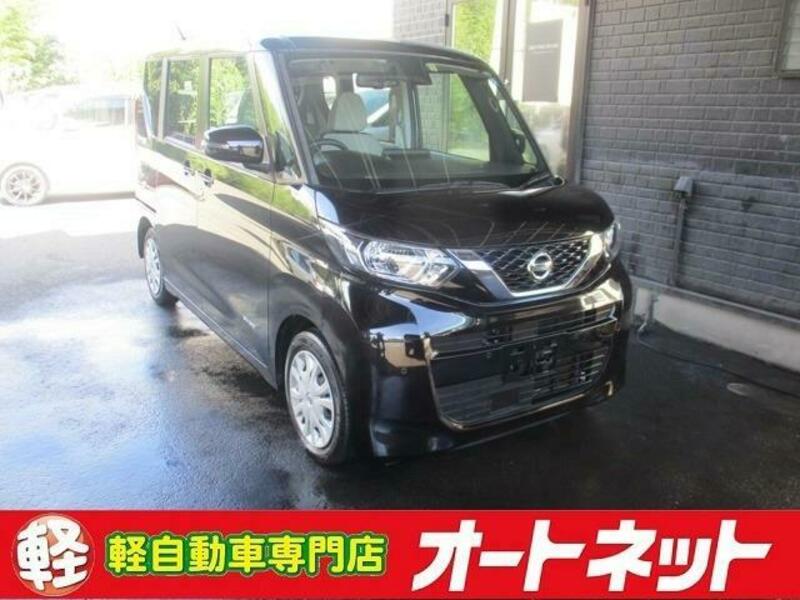 NISSAN ROOX