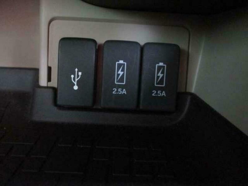 N BOX