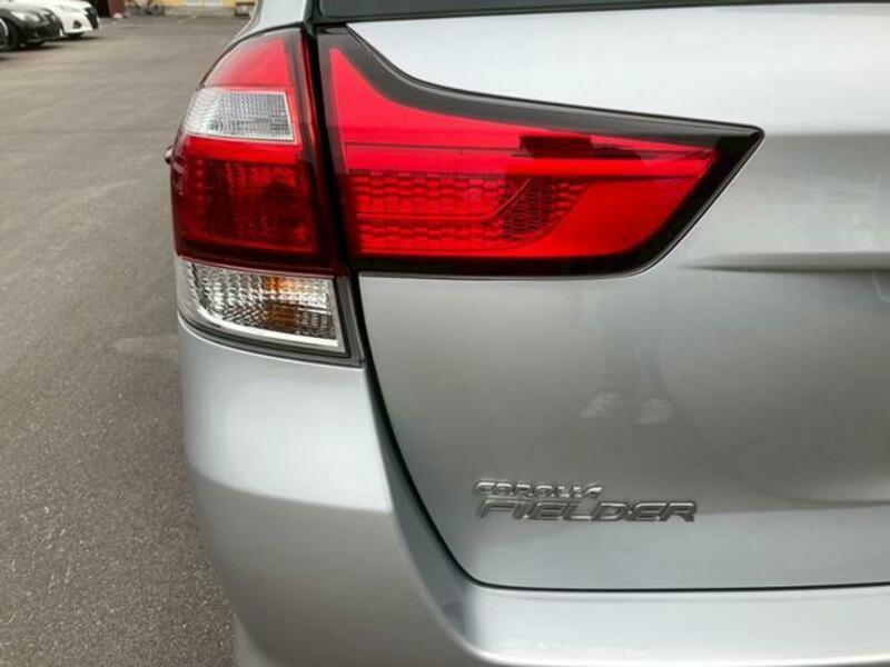 COROLLA FIELDER