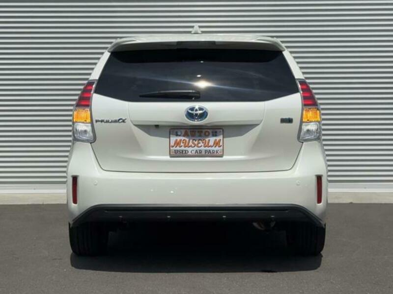 PRIUS ALPHA