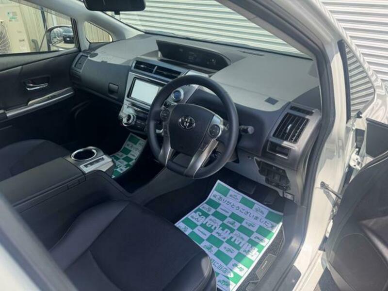 PRIUS ALPHA