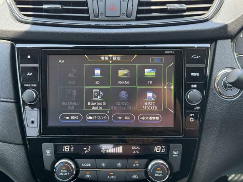 X-TRAIL