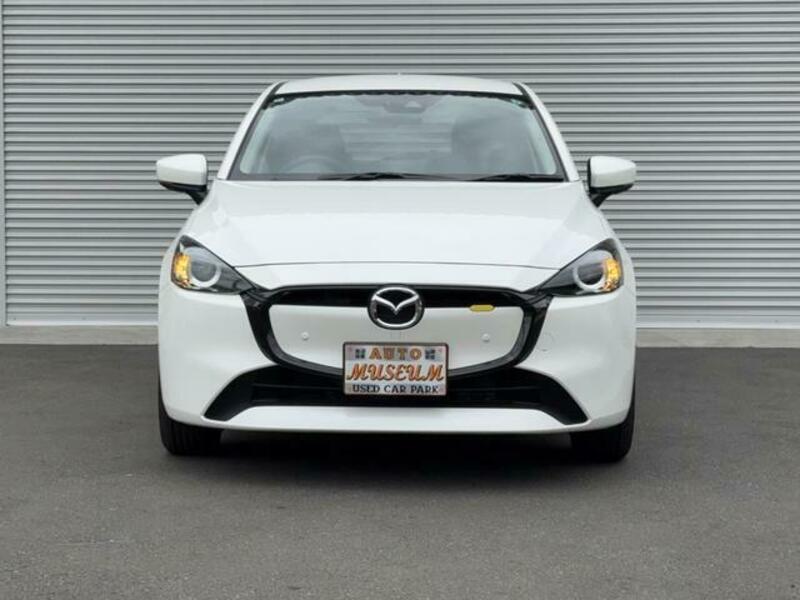 MAZDA2