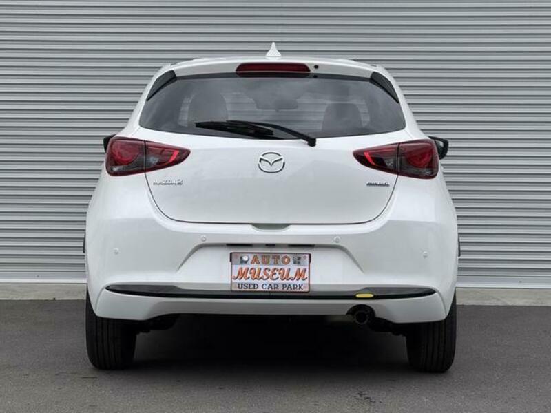 MAZDA2