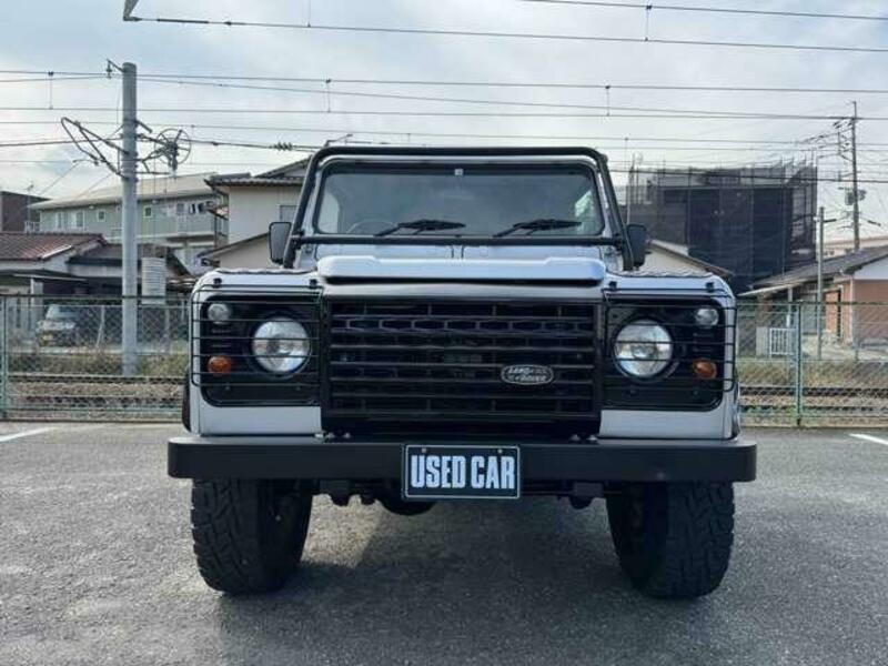 DEFENDER