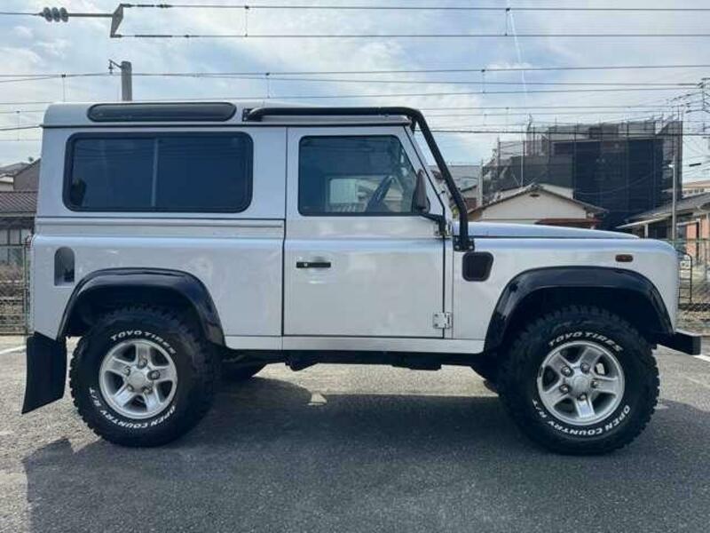 DEFENDER