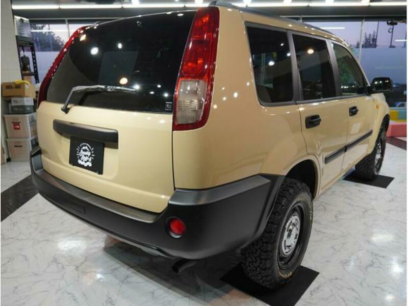 X-TRAIL