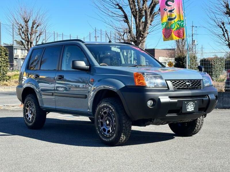 X-TRAIL