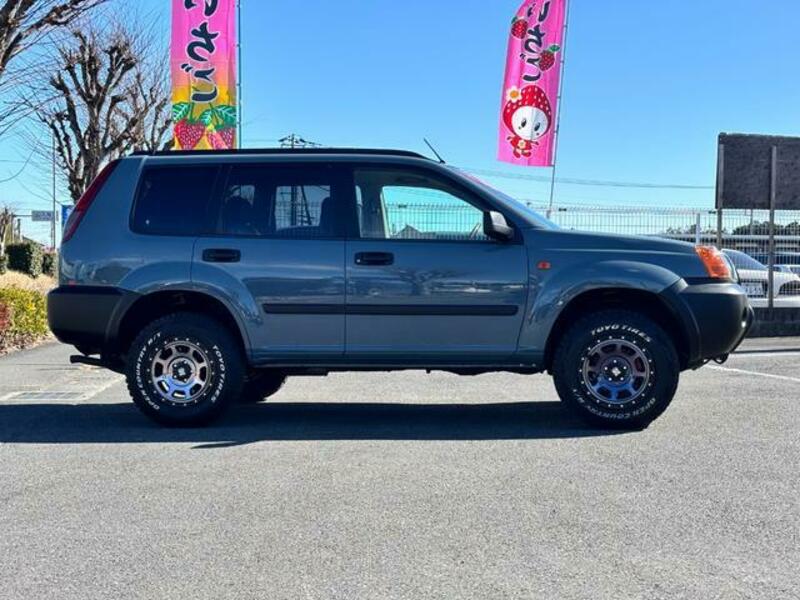 X-TRAIL