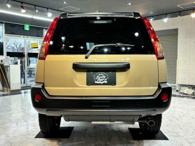 X-TRAIL