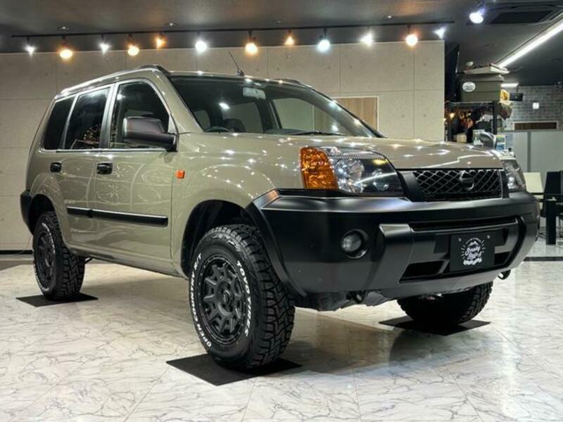 X-TRAIL