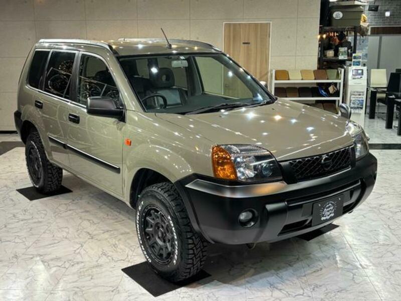 X-TRAIL