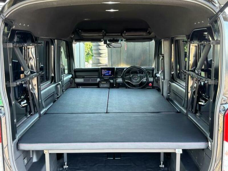 N-VAN