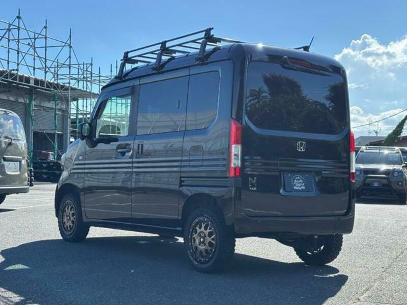 N-VAN