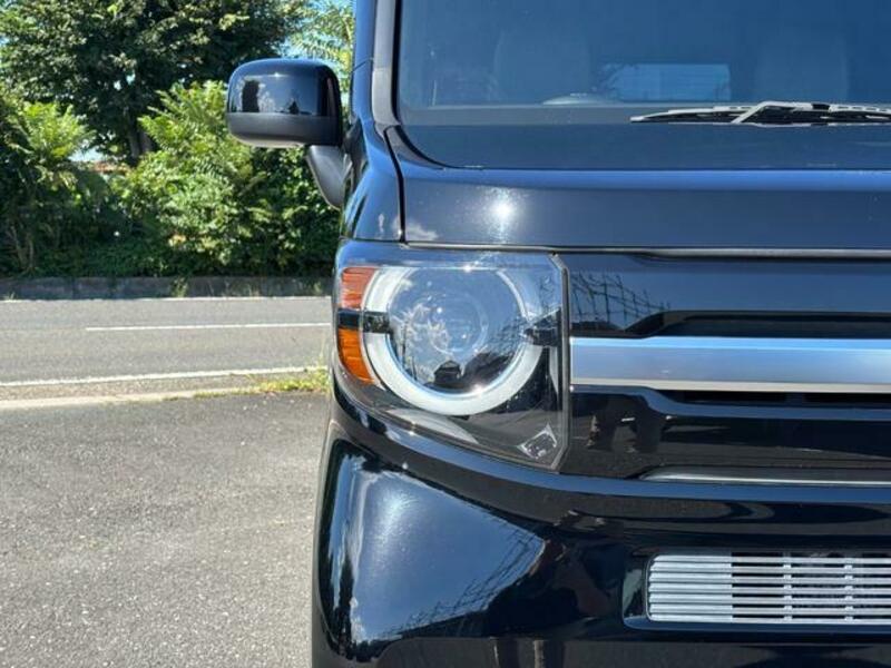 N-VAN
