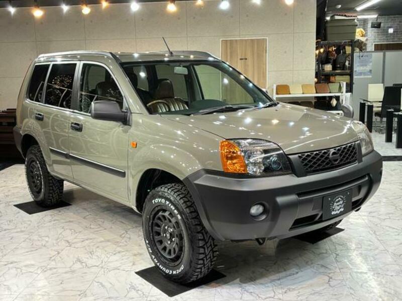 X-TRAIL