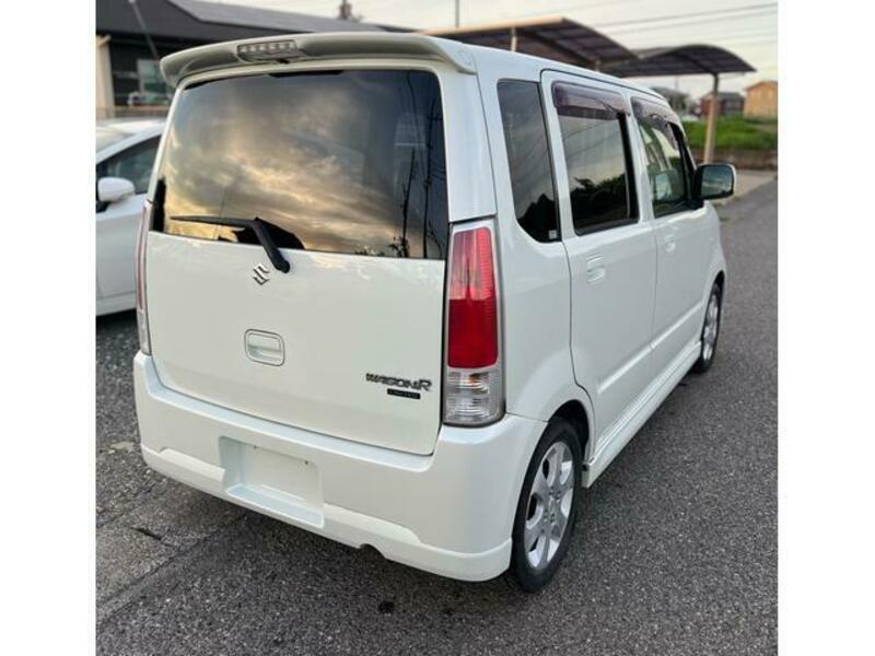 WAGON R