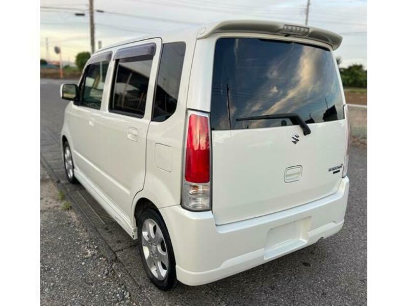 WAGON R