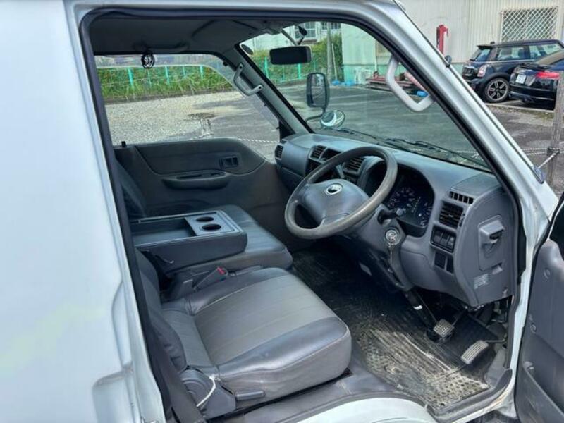 BONGO VAN