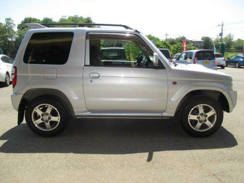 PAJERO MINI