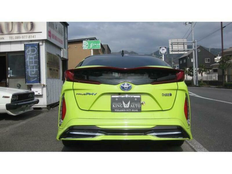 PRIUS PHV