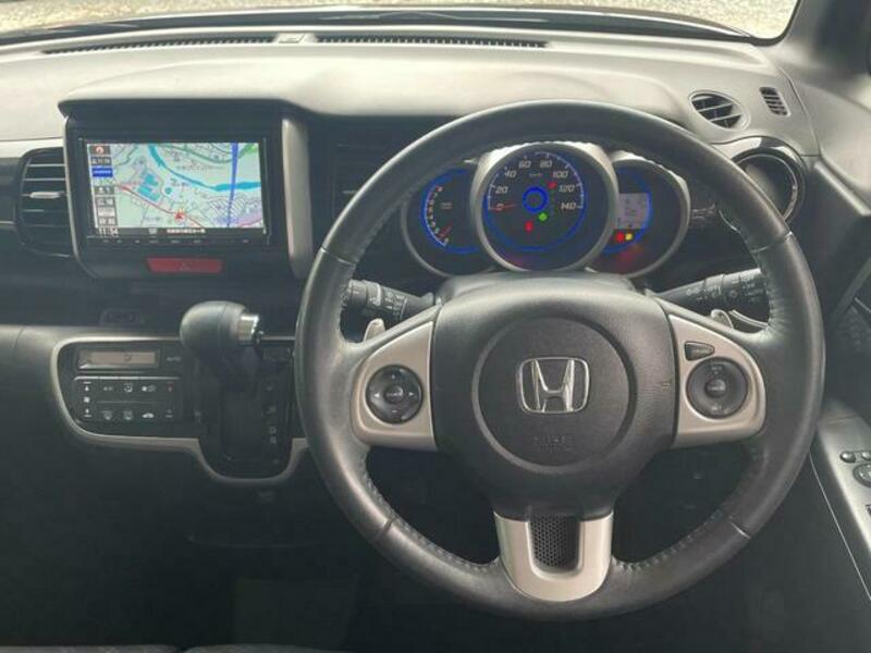 N BOX CUSTOM
