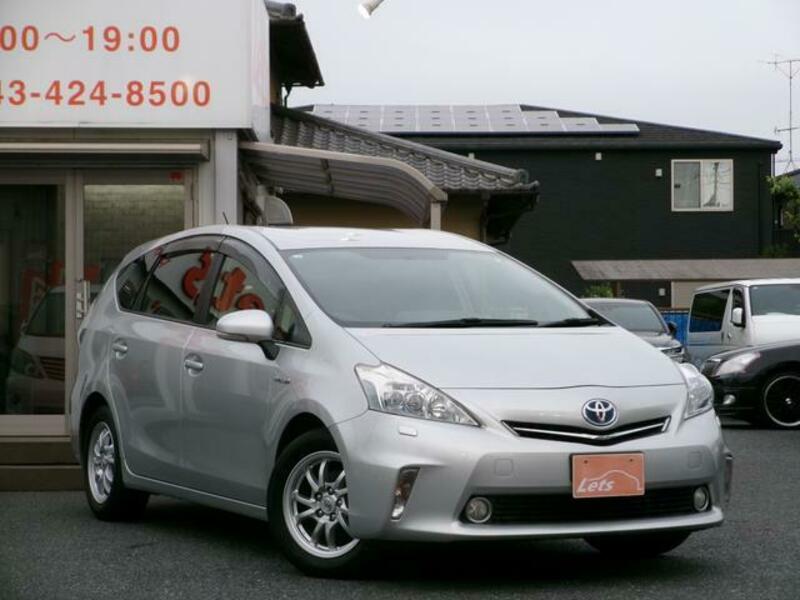 PRIUS ALPHA