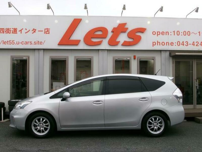 PRIUS ALPHA