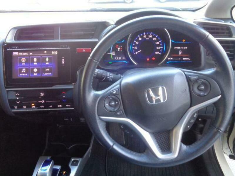 FIT HYBRID