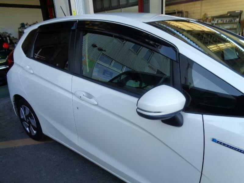 FIT HYBRID