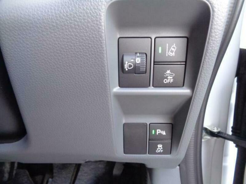 N-VAN