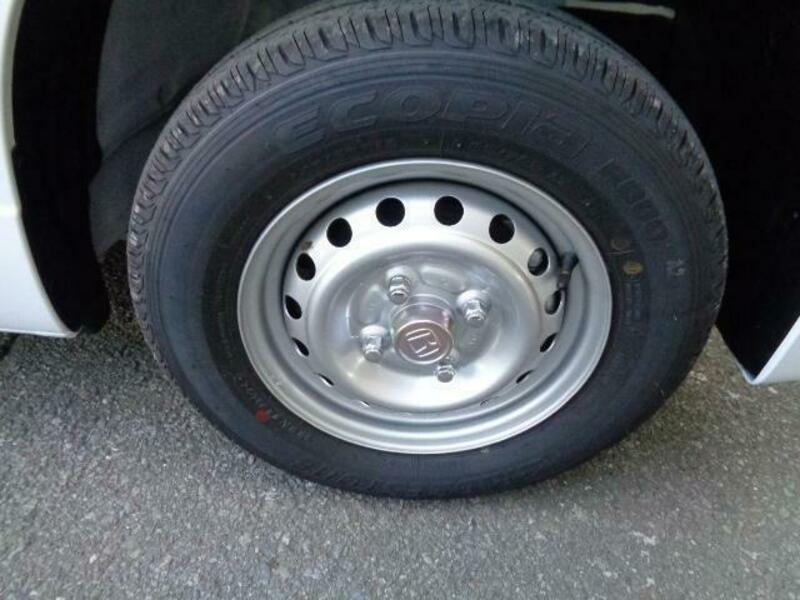 N-VAN