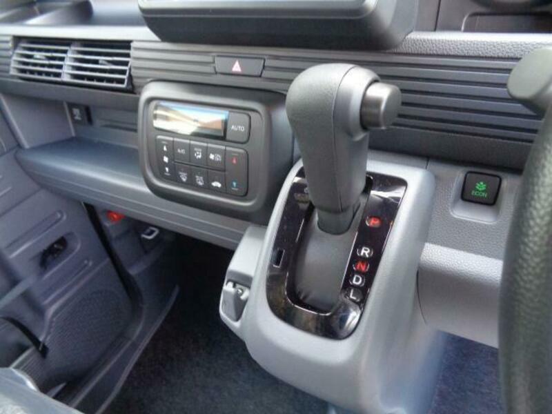 N-VAN