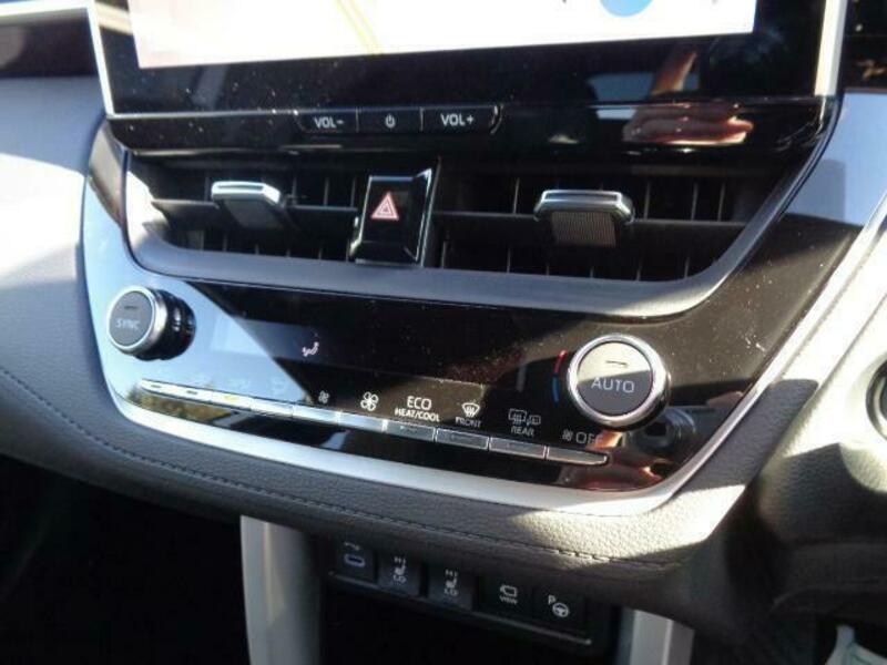 COROLLA CROSS