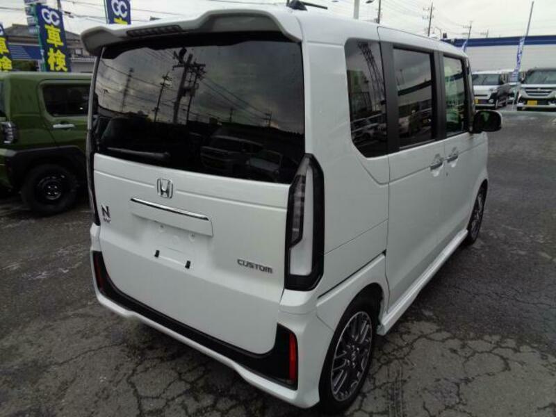 N BOX CUSTOM
