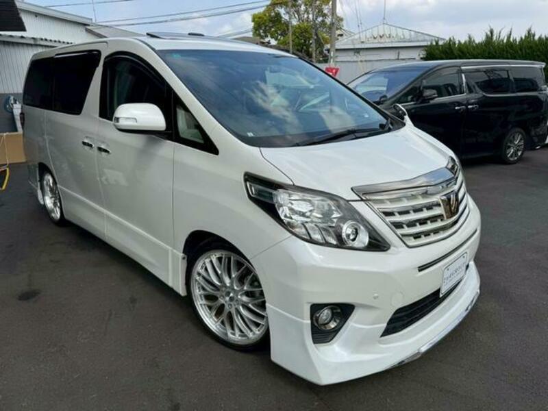 TOYOTA ALPHARD