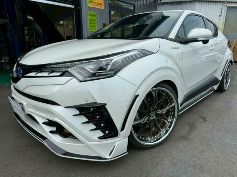TOYOTA C-HR