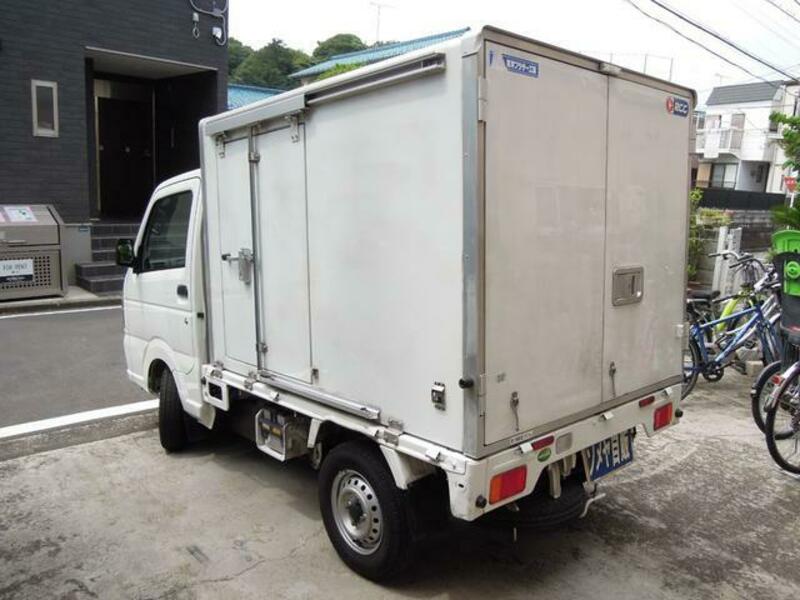 MINICAB TRUCK