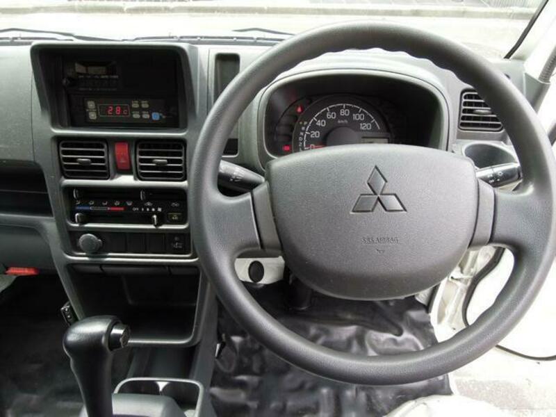 MINICAB TRUCK
