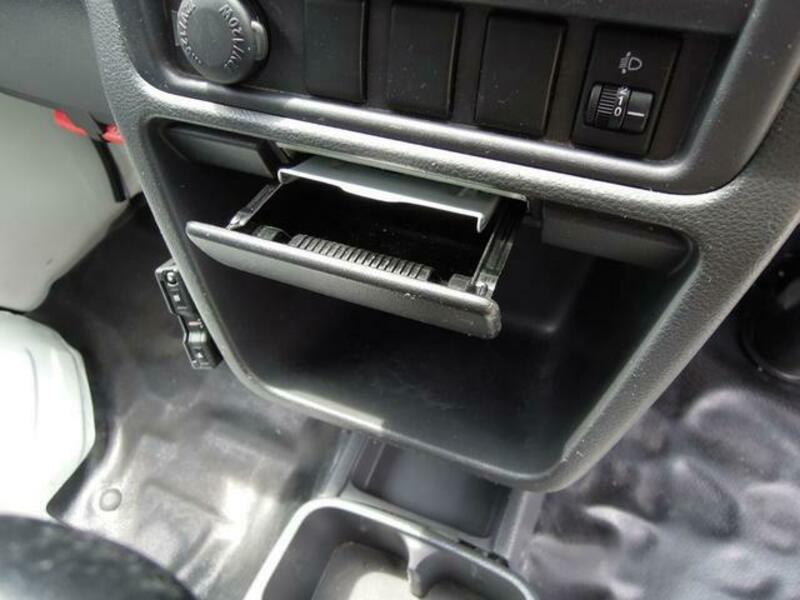 MINICAB TRUCK