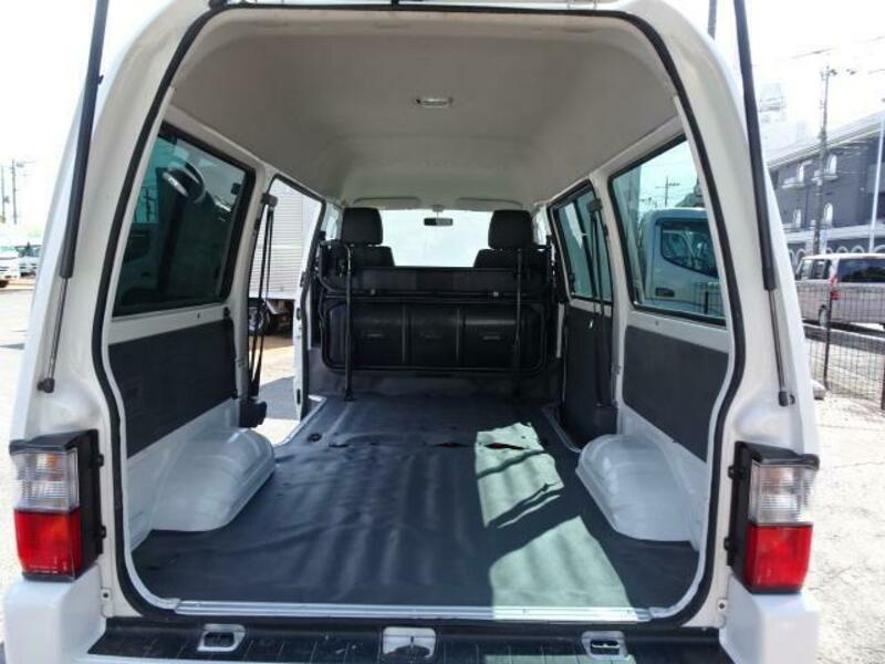 BONGO VAN