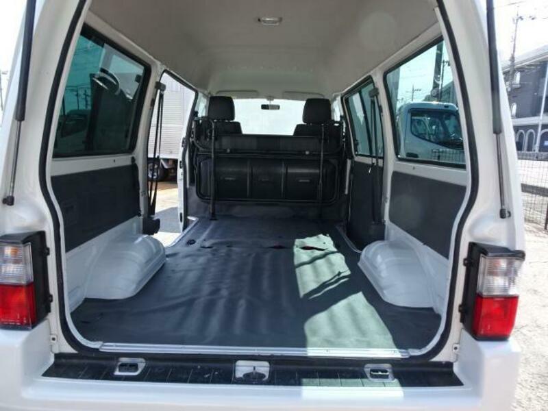BONGO VAN