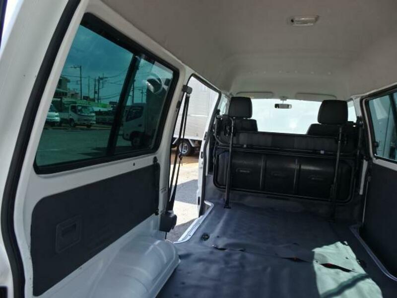 BONGO VAN