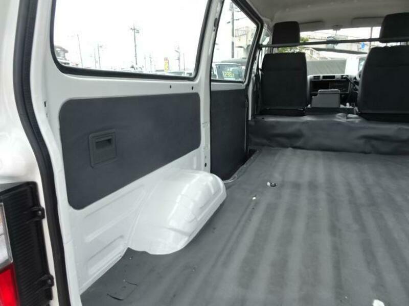 BONGO VAN