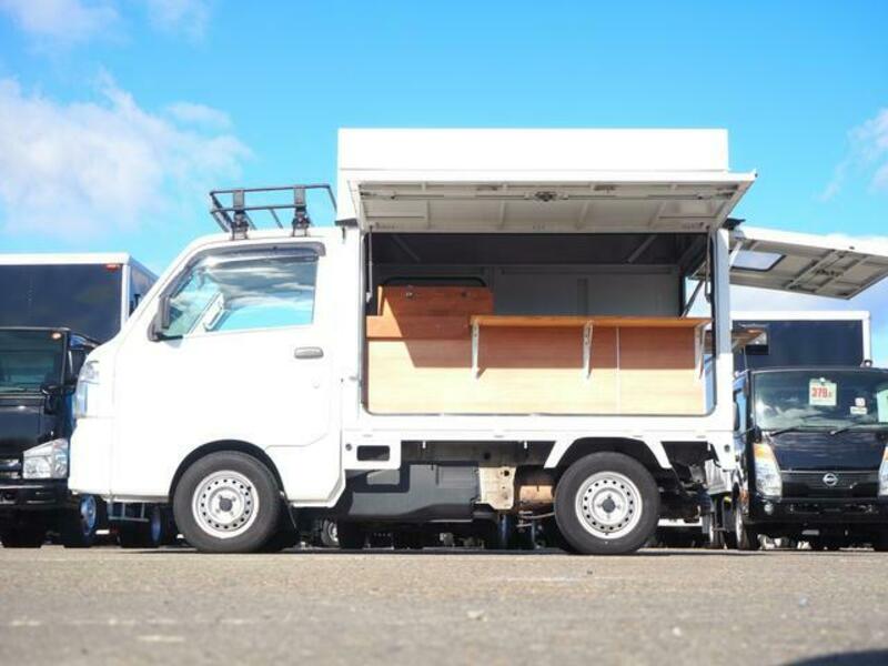 MINICAB TRUCK