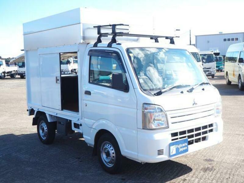 MINICAB TRUCK