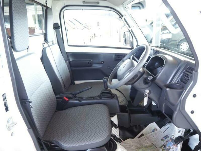 MINICAB TRUCK