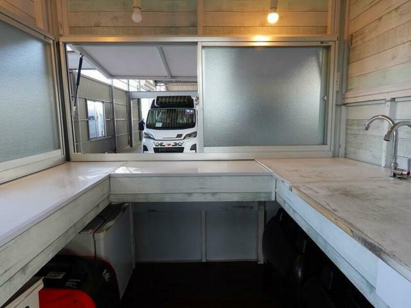 MINICAB TRUCK