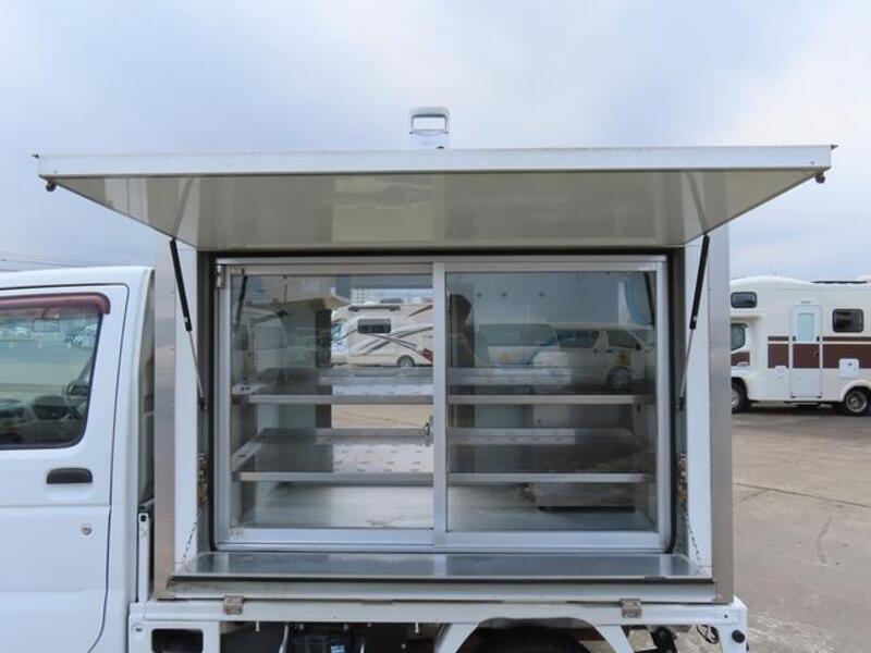 CARRY TRUCK