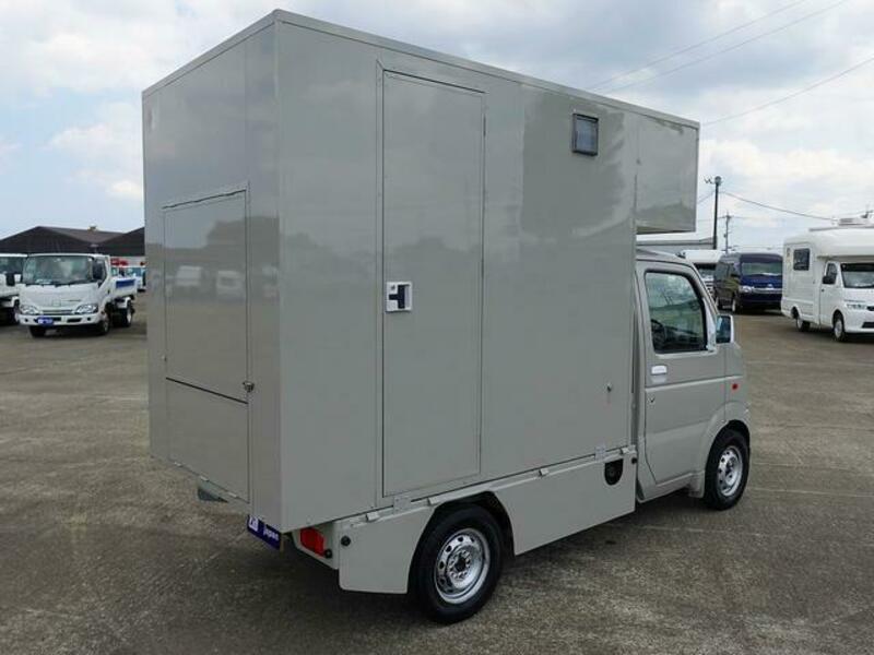 CARRY TRUCK
